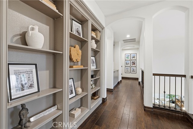 Detail Gallery Image 30 of 56 For 24987 Greensbrier Dr, Stevenson Ranch,  CA 91381 - 5 Beds | 4 Baths