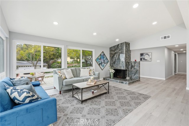 Detail Gallery Image 12 of 28 For 19 Gaucho Dr, Rolling Hills Estates,  CA 90274 - 4 Beds | 2 Baths