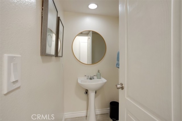 Detail Gallery Image 15 of 43 For 13030 Valleyheart Drive #101,  Studio City,  CA 91604 - 2 Beds | 2/1 Baths