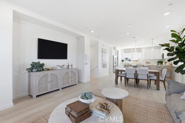 Detail Gallery Image 10 of 30 For 11448 Clover Ln, El Monte,  CA 91731 - 4 Beds | 3/1 Baths