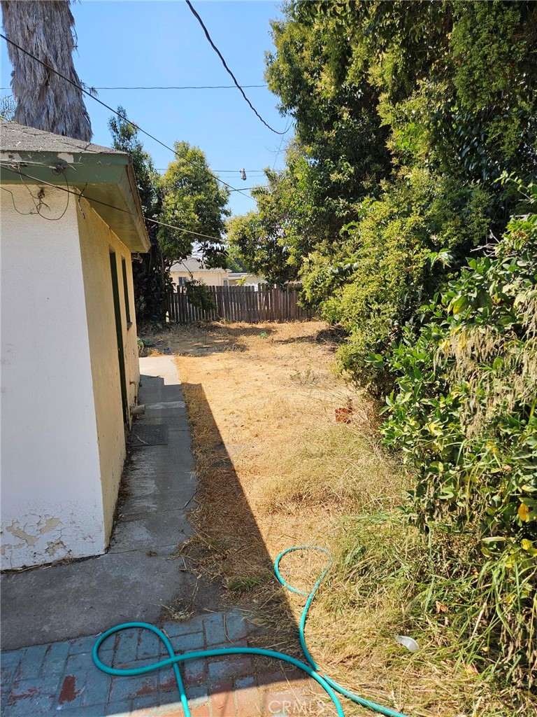 https://media.crmls.org/medias/cd36dc5c-304f-445a-96f9-0399ef10684f.jpg?preset=X-Large