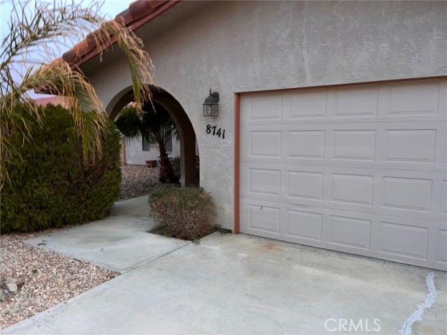 Detail Gallery Image 3 of 24 For 8741 Warwick Dr, Desert Hot Springs,  CA 92240 - 2 Beds | 2 Baths