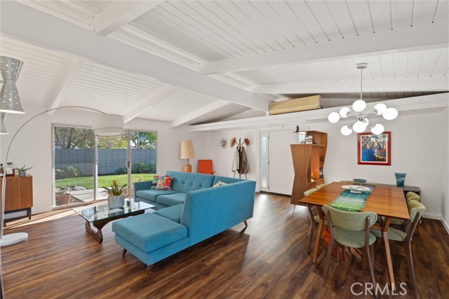 Detail Gallery Image 3 of 30 For 3202 N Studebaker Rd, Long Beach,  CA 90808 - 3 Beds | 2 Baths