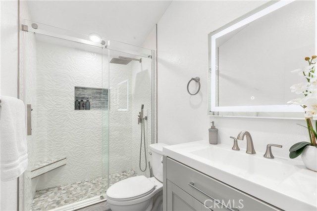 Detail Gallery Image 21 of 27 For 15544 Ramona Ave, Fontana,  CA 92336 - 3 Beds | 2/1 Baths