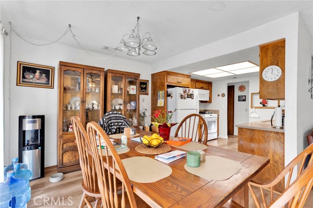 Detail Gallery Image 17 of 61 For 936 Pinon, Barstow,  CA 92311 - 4 Beds | 2 Baths