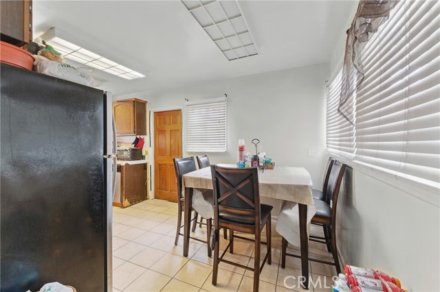 Detail Gallery Image 7 of 25 For 14423 Dumont Ave, Norwalk,  CA 90650 - 2 Beds | – Baths