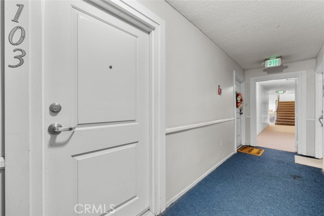 1339 North Columbus Avenue, 103 photo 3