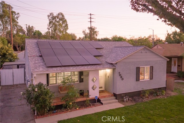 Detail Gallery Image 3 of 21 For 7080 Schroll St, Lakewood,  CA 90713 - 3 Beds | 2 Baths