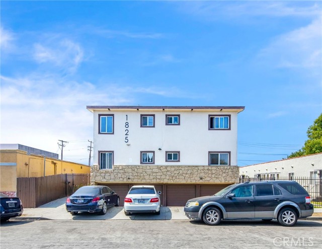 1825 Chestnut Avenue, Long Beach, California 90806, ,Multi-Family,For Sale,Chestnut,CV24203235