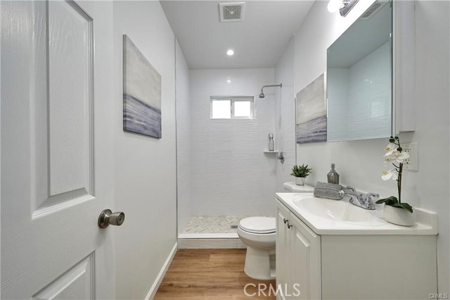 Detail Gallery Image 9 of 19 For 2921 S Pacific Ave, San Pedro,  CA 90731 - 2 Beds | 2 Baths