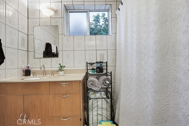 4322 W 105th Street, Inglewood CA: https://media.crmls.org/medias/cd3bca53-d2ac-488d-9b1b-68d56f9672ae.jpg