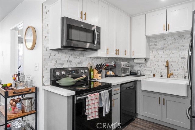 6199 Canterbury Drive, 303 photo 8