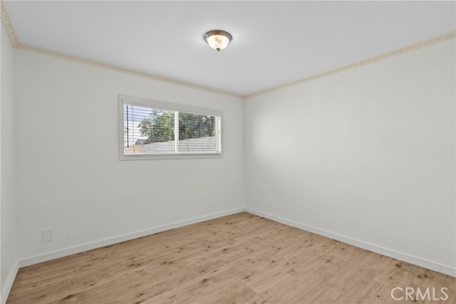 Detail Gallery Image 20 of 43 For 18621 Bryant St, Northridge,  CA 91324 - 4 Beds | 2 Baths