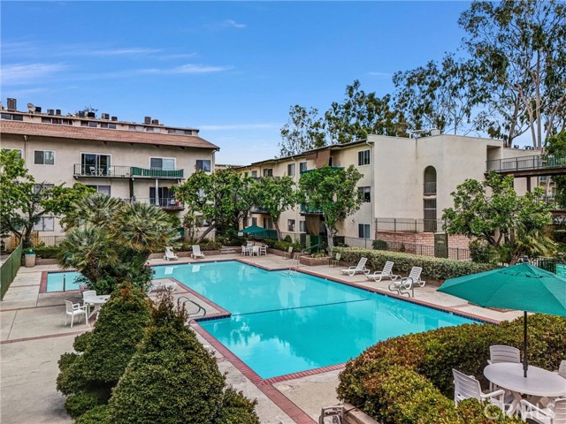 Detail Gallery Image 31 of 35 For 5460 White Oak Ave #E319,  Encino,  CA 91316 - 1 Beds | 1/1 Baths