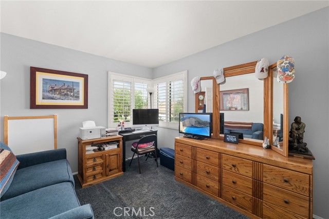 831 Arbor Cir, La Verne CA: https://media.crmls.org/medias/cd3d31e4-0803-493a-9fdf-09b43891dce9.jpg
