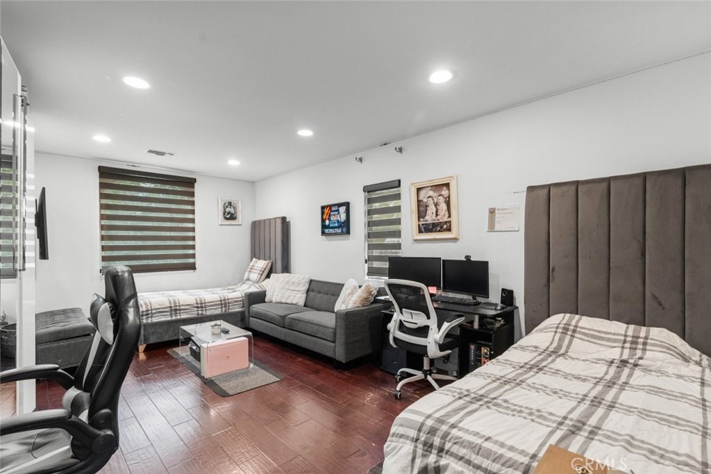 4216 Greenbush AvenueSherman Oaks img 19