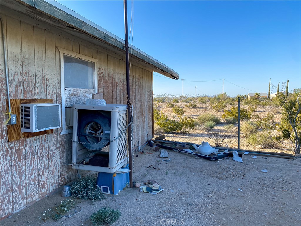 https://media.crmls.org/medias/cd3decf5-d4ef-461e-a017-e2e0fa6e24a3.jpg?preset=X-Large