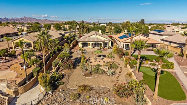 Detail Gallery Image 3 of 38 For 2710 Colorado River, Blythe,  CA 92225 - 3 Beds | 2 Baths