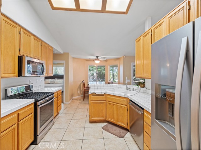 Detail Gallery Image 11 of 45 For 6350 Winter Park Ct, Phelan,  CA 92371 - 3 Beds | 2 Baths