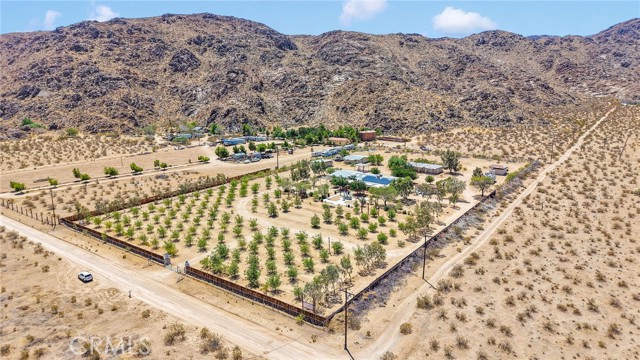 Detail Gallery Image 2 of 63 For 12660 Ivanhoe Rd, Lucerne Valley,  CA 92356 - 4 Beds | 3 Baths