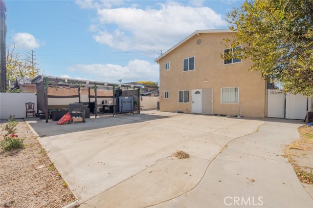 Detail Gallery Image 16 of 18 For 6732 Farmdale Ave, North Hollywood,  CA 91606 - 5 Beds | 5 Baths