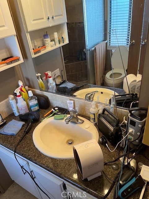 21650 Temescal Canyon Road, Corona CA: https://media.crmls.org/medias/cd3ef26f-9a52-44e4-88ef-2dc33aa18cba.jpg