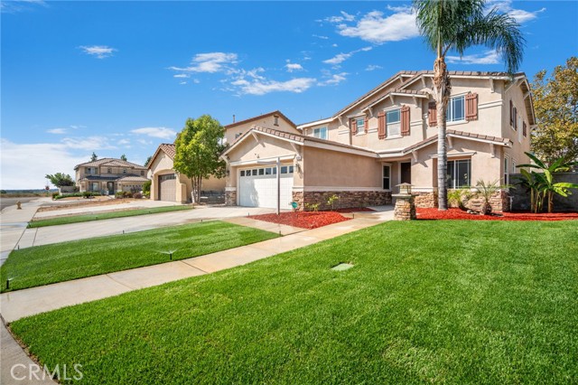 Detail Gallery Image 4 of 17 For 14948 Cory Pl, Fontana,  CA 92336 - 4 Beds | 2/1 Baths