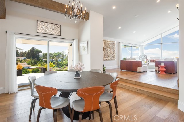 2 El Concho Lane, Rolling Hills CA: https://media.crmls.org/medias/cd40db07-ee54-47d7-a800-c58c3a06e1e3.jpg