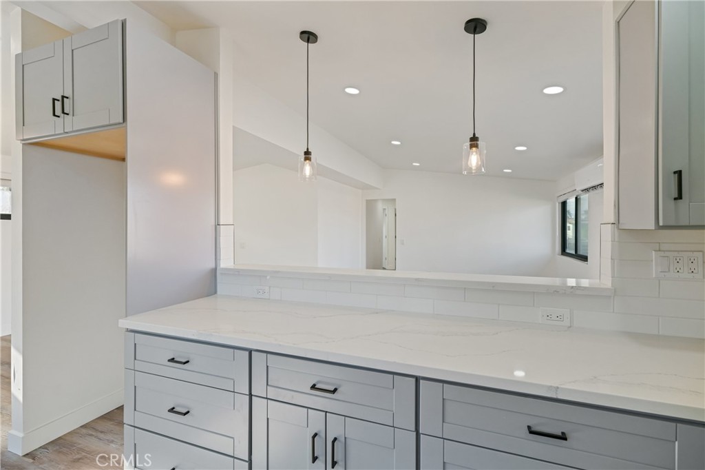 MLS #DW25261926 image #32