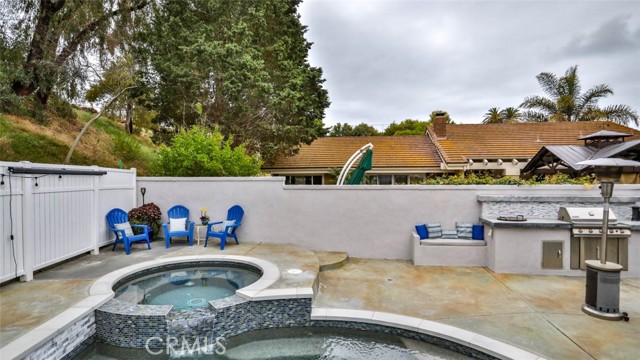 204 Calle Del Juego, San Clemente CA: https://media.crmls.org/medias/cd423d2e-50d4-4969-aed0-20f3250c2191.jpg