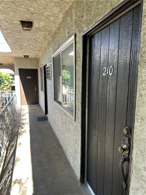 Detail Gallery Image 2 of 14 For 7055 Etiwanda Ave #210,  Reseda,  CA 91335 - 0 Beds | 1 Baths