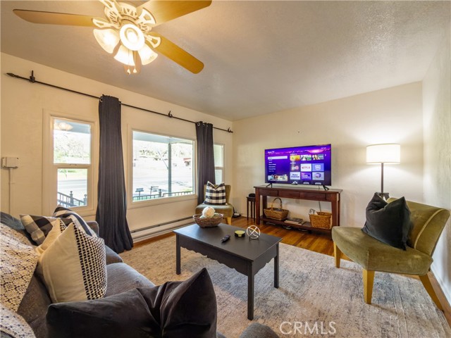 Detail Gallery Image 6 of 62 For 5275 State Highway 49, Mariposa,  CA 95338 - 4 Beds | 2 Baths