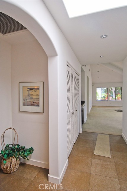 28 Fairway Drive, Manhattan Beach CA: https://media.crmls.org/medias/cd43d162-9c1d-4681-a36a-d0e04ffc60d8.jpg