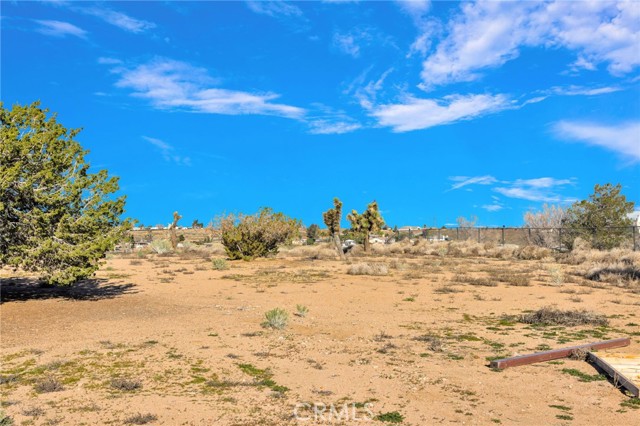 Detail Gallery Image 48 of 65 For 17412 Danbury Ave, Hesperia,  CA 92345 - 6 Beds | 3 Baths