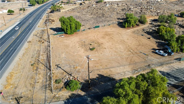 Detail Gallery Image 2 of 7 For 3 Highway 74, Perris,  CA 92570 - – Beds | – Baths