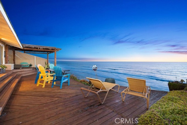 960 Neptune Avenue, Encinitas CA: https://media.crmls.org/medias/cd446795-d91b-4b45-b82e-1da268885af5.jpg