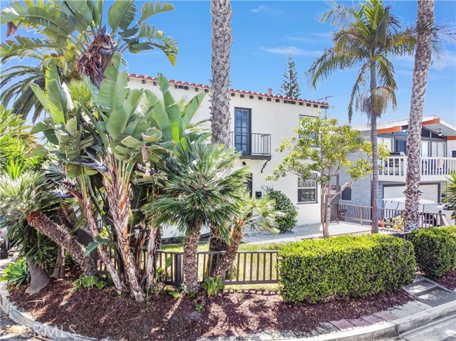 Detail Gallery Image 3 of 22 For 147 Avenida Rosa #B,  San Clemente,  CA 92672 - 1 Beds | 1 Baths