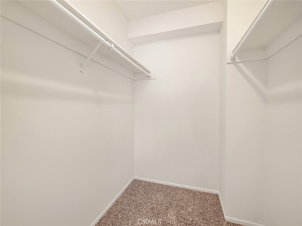 851 E 9th Street 205