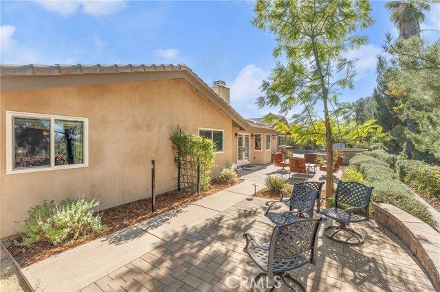 1632 Country Club Drive, Redlands CA: https://media.crmls.org/medias/cd45a733-c02f-49c2-9459-34052dc90ed2.jpg