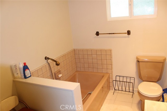 Detail Gallery Image 15 of 41 For 1909 Pineridge, Cambria,  CA 93428 - 2 Beds | 2 Baths