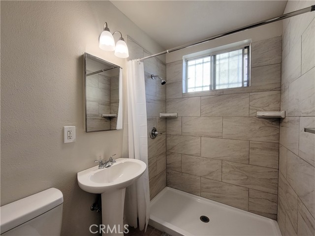 Detail Gallery Image 15 of 30 For 17715 Exa Ct, Carson,  CA 90746 - 4 Beds | 2 Baths