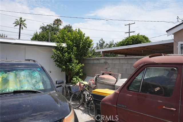 Detail Gallery Image 4 of 5 For 16204 S Bradfield Ave, Compton,  CA 90221 - 4 Beds | 2 Baths