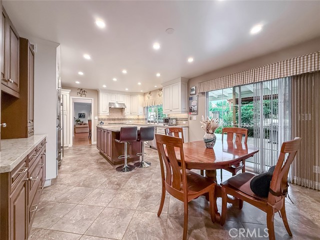 17512 Superior Street photo 21