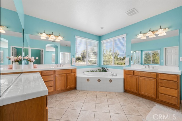 Detail Gallery Image 44 of 68 For 3824 Tournament Dr, Palmdale,  CA 93551 - 5 Beds | 3/1 Baths