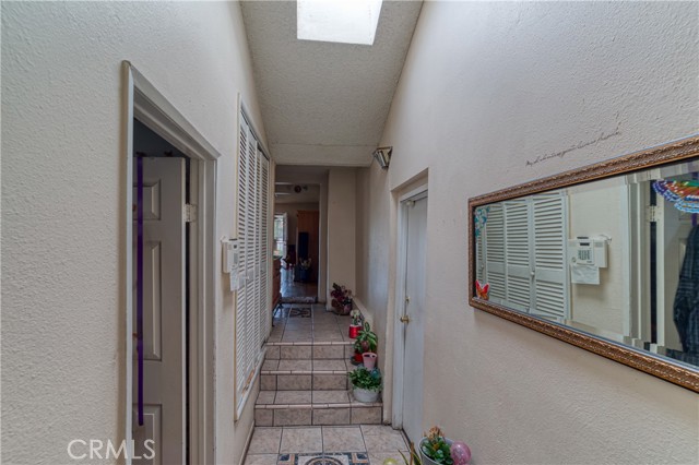 Detail Gallery Image 16 of 21 For 17048 Germain St, Granada Hills,  CA 91344 - 4 Beds | 2 Baths