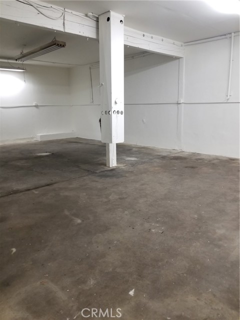 425 E 58th Street, Los Angeles, California 90011, ,Commercial Lease,For Rent,425 E 58th Street,CRAR23108717