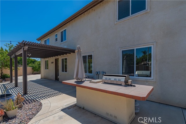 Detail Gallery Image 12 of 43 For 7556 Rose Marie Ln, Corona,  CA 92880 - 5 Beds | 3 Baths