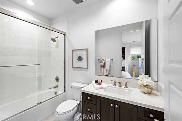 Detail Gallery Image 60 of 73 For 108 Heather Mist, Irvine,  CA 92618 - 5 Beds | 5/1 Baths