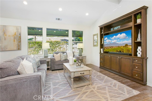 112 Cerrero Court, Rancho Mission Viejo CA: https://media.crmls.org/medias/cd4c2f9e-a5a4-4ec7-af58-6aa4a49cb4ba.jpg