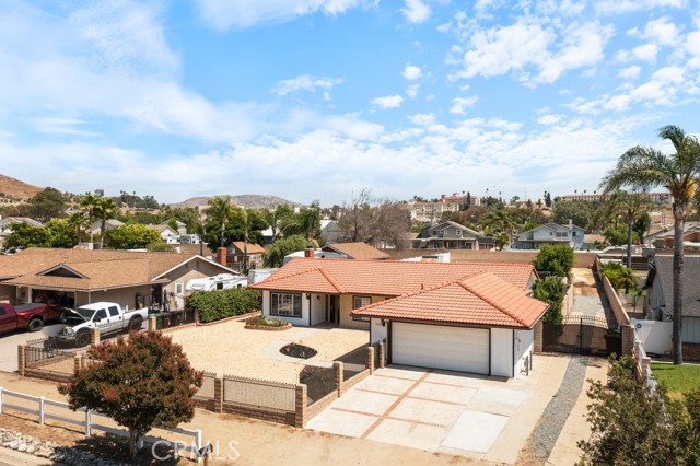 Detail Gallery Image 11 of 68 For 2910 Norco Dr, Norco,  CA 92860 - 4 Beds | 2 Baths